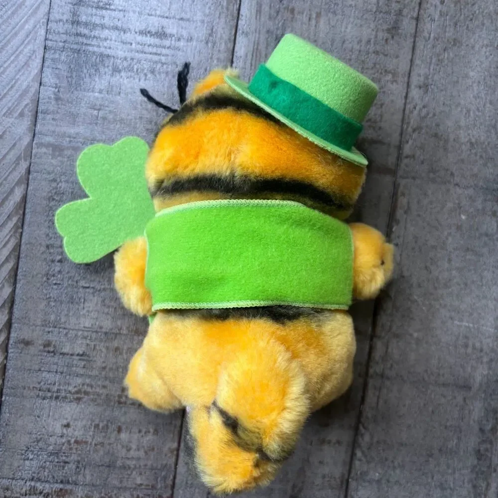 Garfield Stuffed Plush Animal Irish Leprechaun Blarney Dakin 1981 St. Patricks